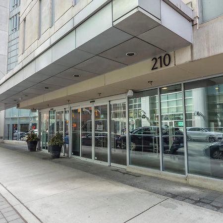 Modern 2-Bedroom Condo W Floor To Ceiling Windows Toronto Eksteriør bilde