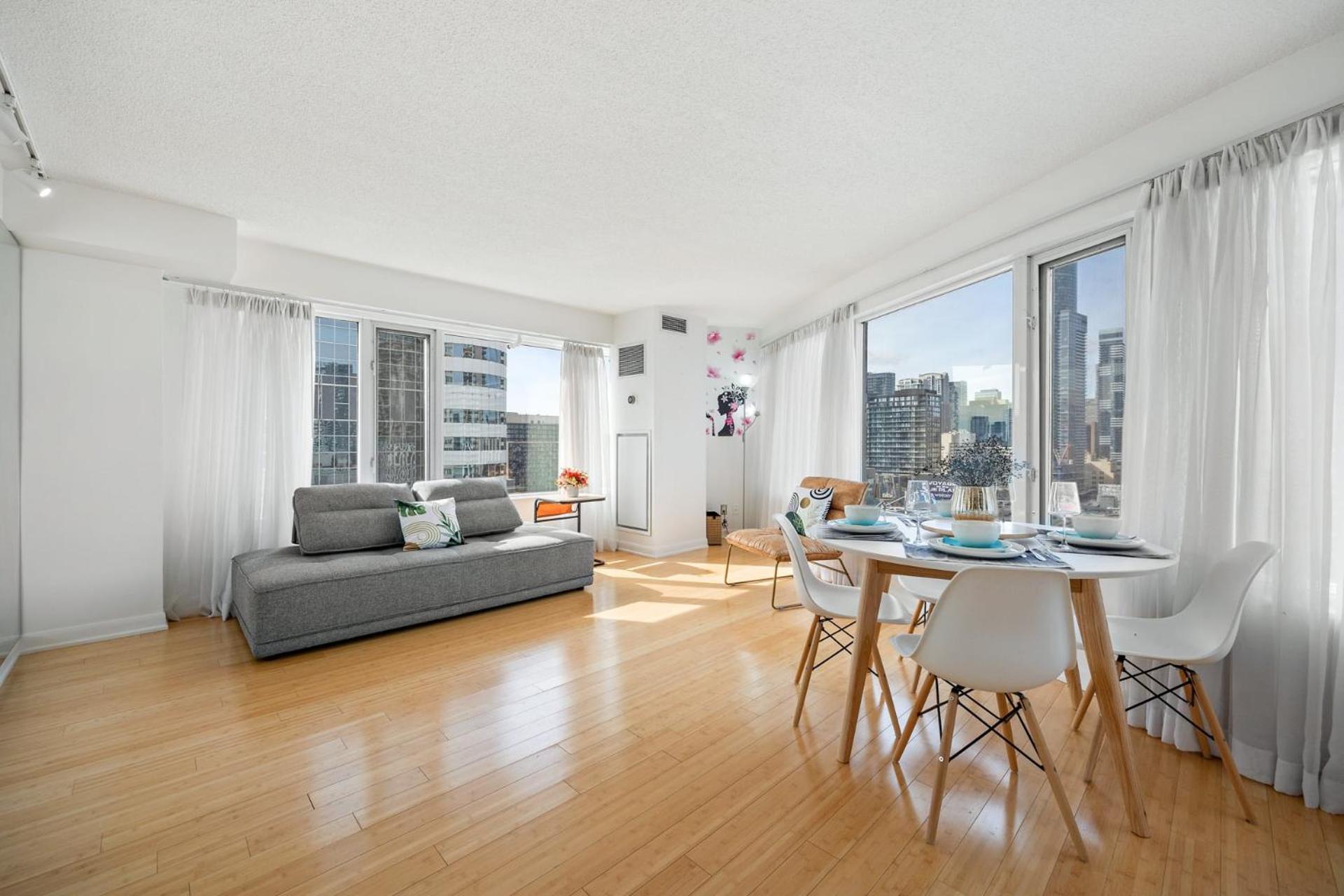 Modern 2-Bedroom Condo W Floor To Ceiling Windows Toronto Eksteriør bilde